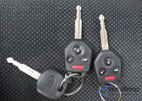 2014 Subaru Impreza из США, поврежденный, VIN JF1GPAA6XE8261671